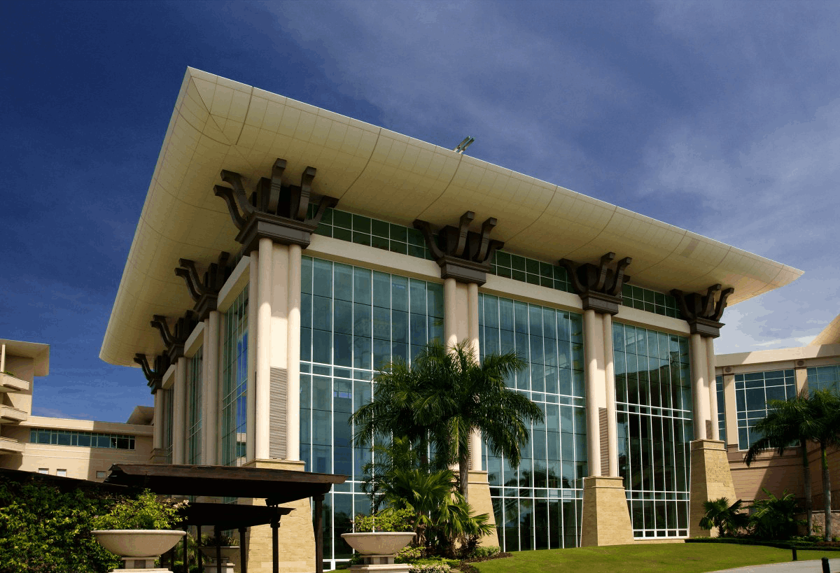 Discover: Book Your Ideal Hotel Now